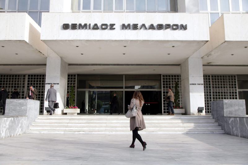 «Η δικαιοσύνη δεν είναι τυφλή, έχει τσέπες»